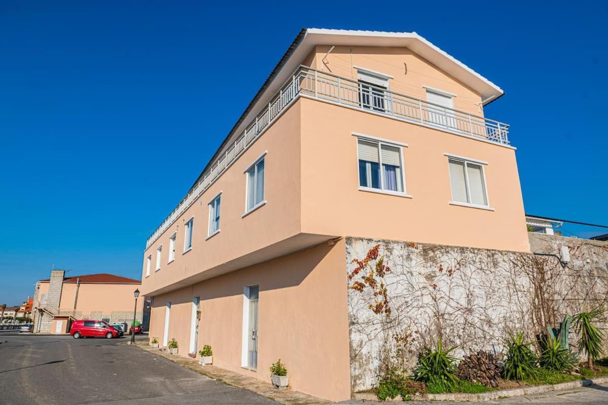 Apartamento Centrico Con Vistas Al Mar Villanueva De Arosa Luaran gambar