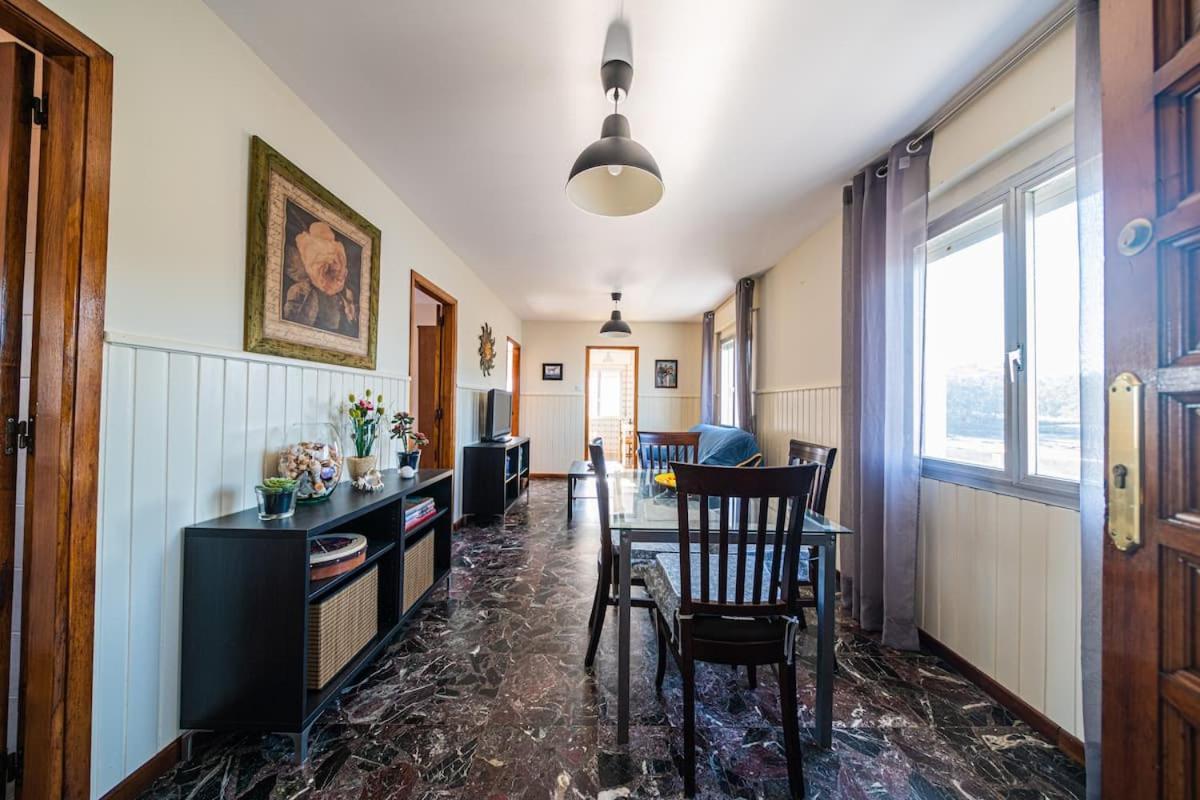 Apartamento Centrico Con Vistas Al Mar Villanueva De Arosa Luaran gambar