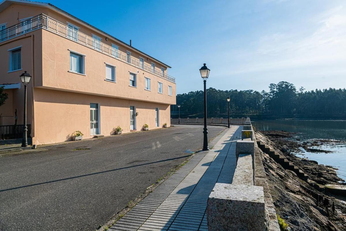 Apartamento Centrico Con Vistas Al Mar Villanueva De Arosa Luaran gambar