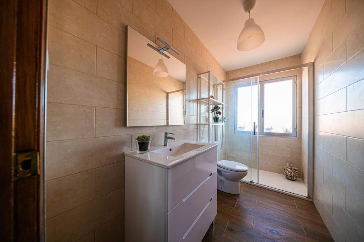 Apartamento Centrico Con Vistas Al Mar Villanueva De Arosa Luaran gambar