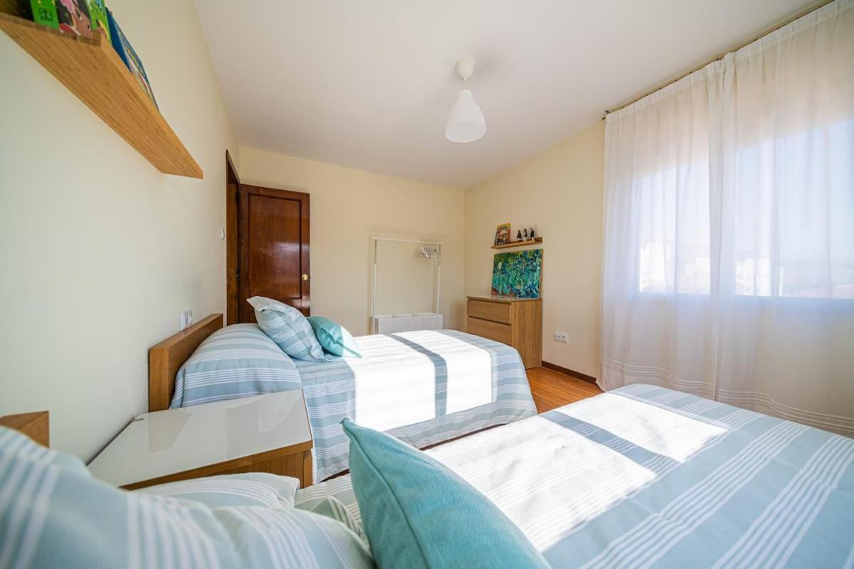 Apartamento Centrico Con Vistas Al Mar Villanueva De Arosa Luaran gambar